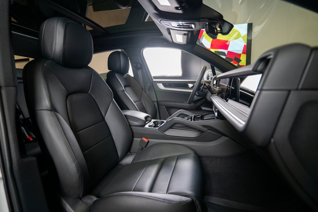 New 2025 Porsche Cayenne AWD/4WD image 15