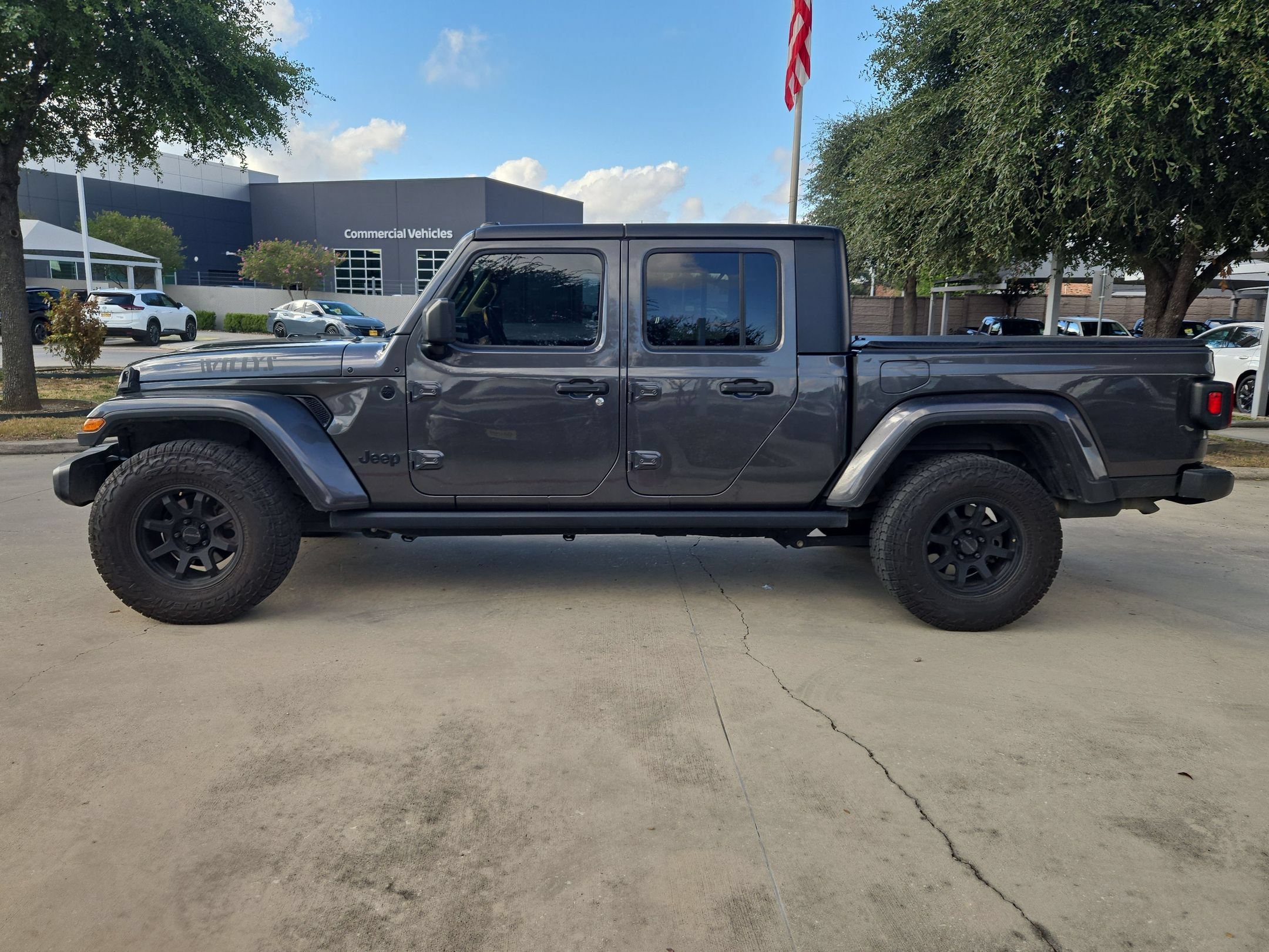 Used 2021 Jeep Gladiator Sport AWD/4WD image 6