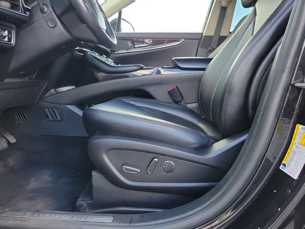 Certified 2023 Lincoln Nautilus FWD w/ Premium Package image 19