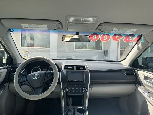 Used 2016 Toyota Camry LE image 11