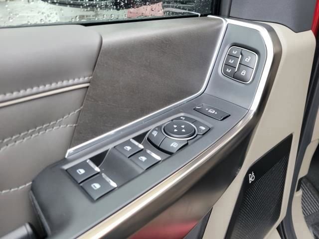 New 2026 Ford F350 Platinum w/ Platinum Plus Package image 27