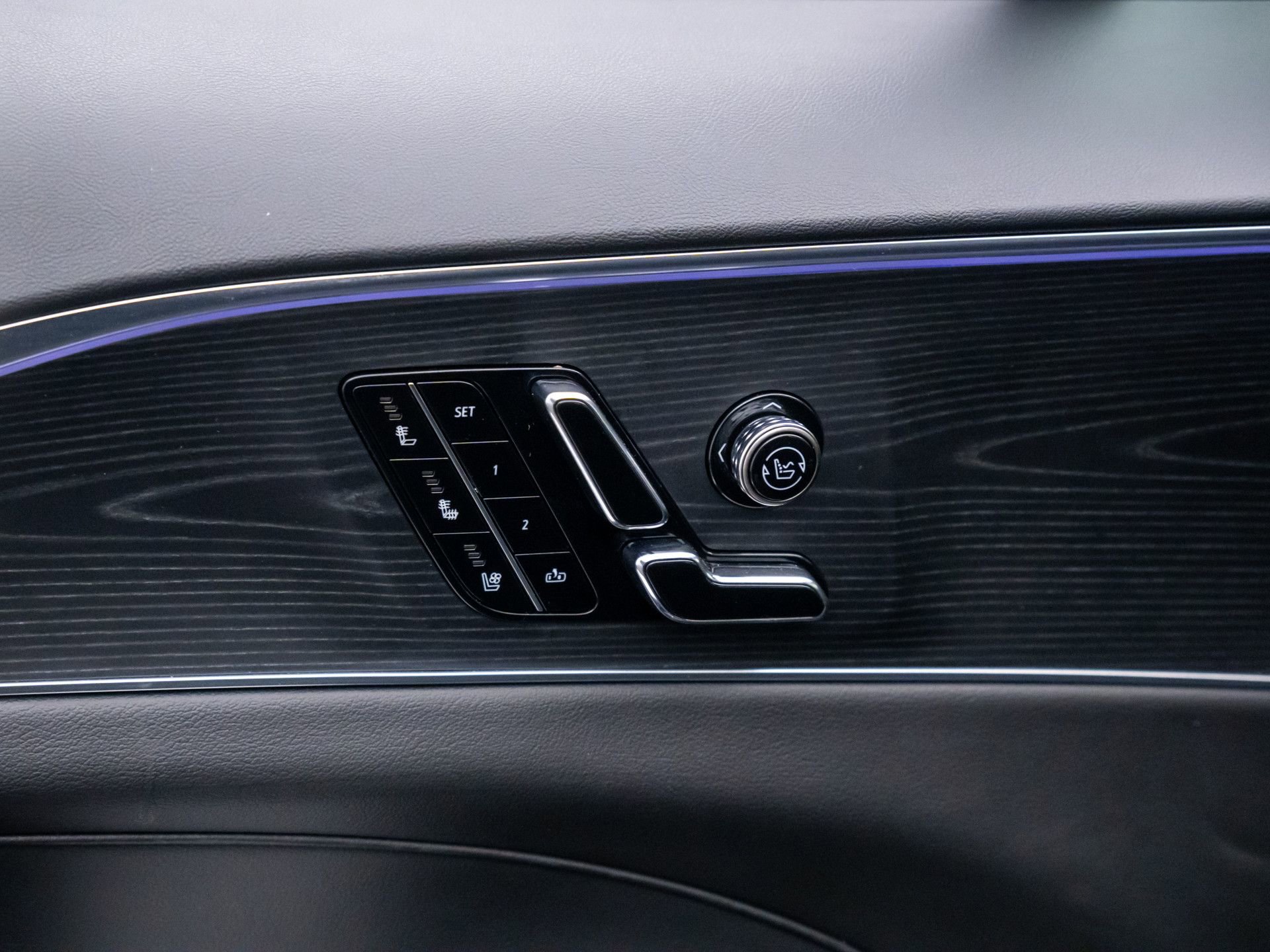 Certified 2025 Cadillac Lyriq Luxury w/ LPO, Floor Liner Package image 16