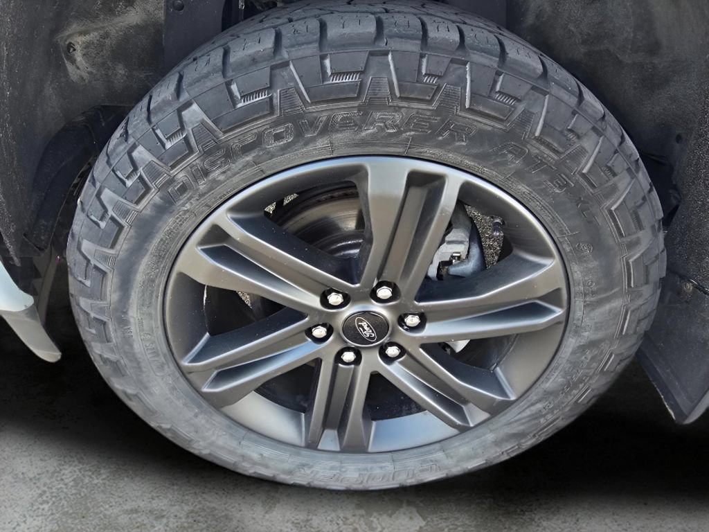 Used 2022 Ford F150 XLT w/ Equipment Group 302A High AWD/4WD image 29