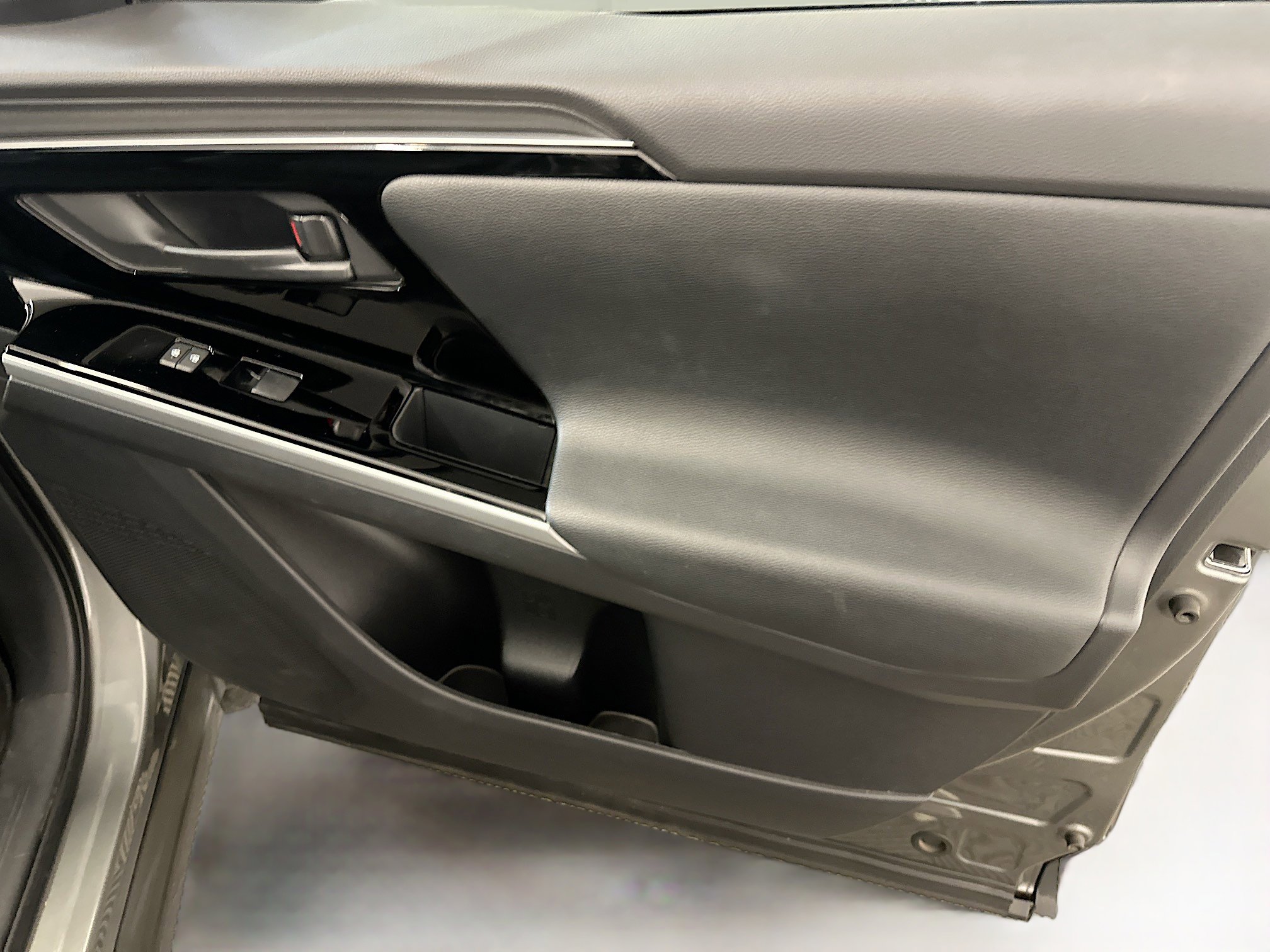 Used 2024 Toyota bZ4X XLE image 35