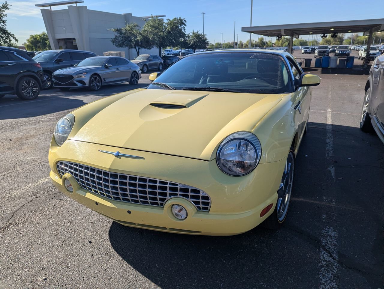 Used 2002 Ford Thunderbird image 3