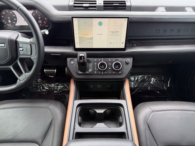 Certified 2024 Land Rover Defender 130 X AWD/4WD image 15