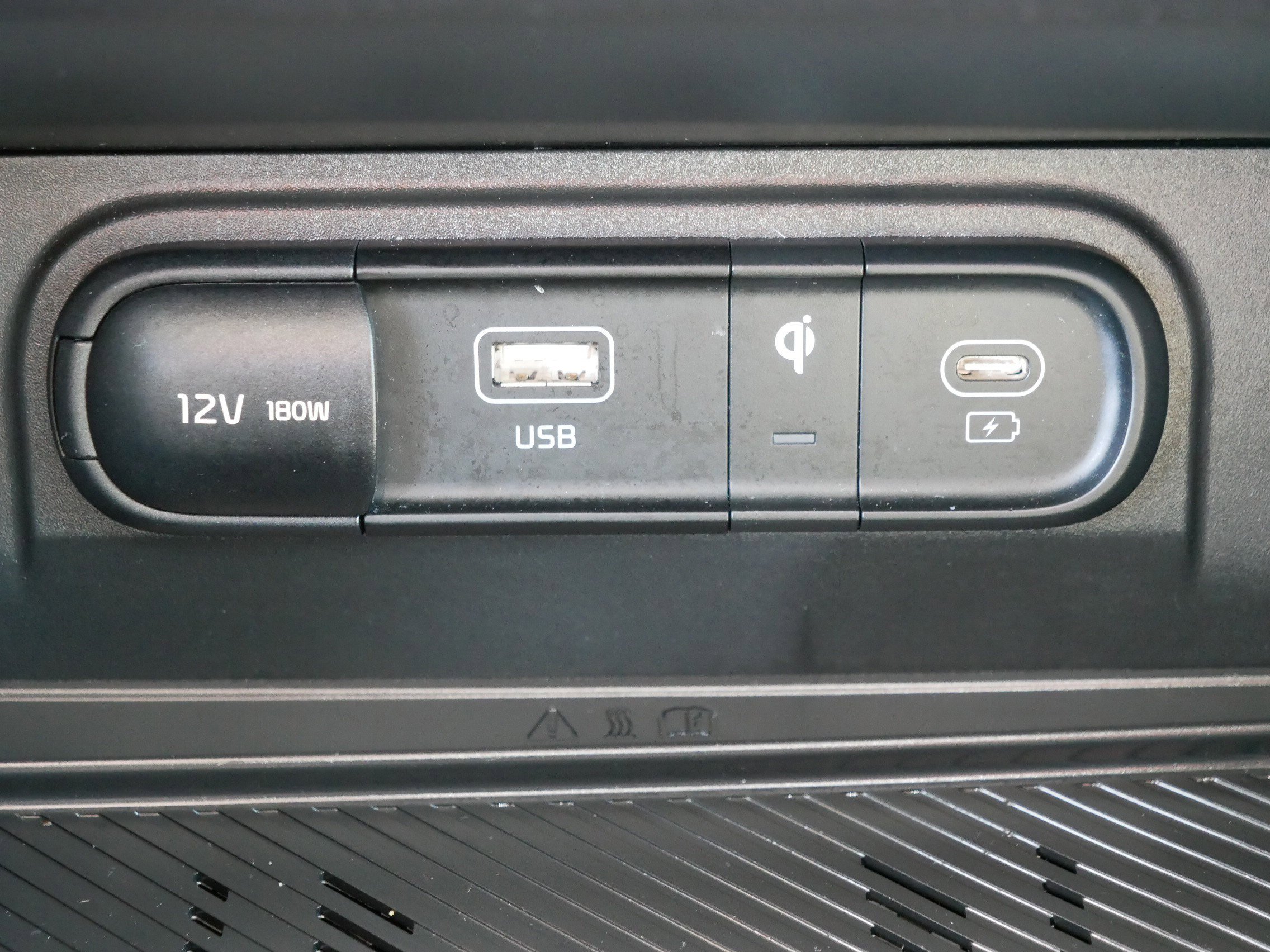 Certified 2023 Kia Sportage X-Pro Prestige image 33