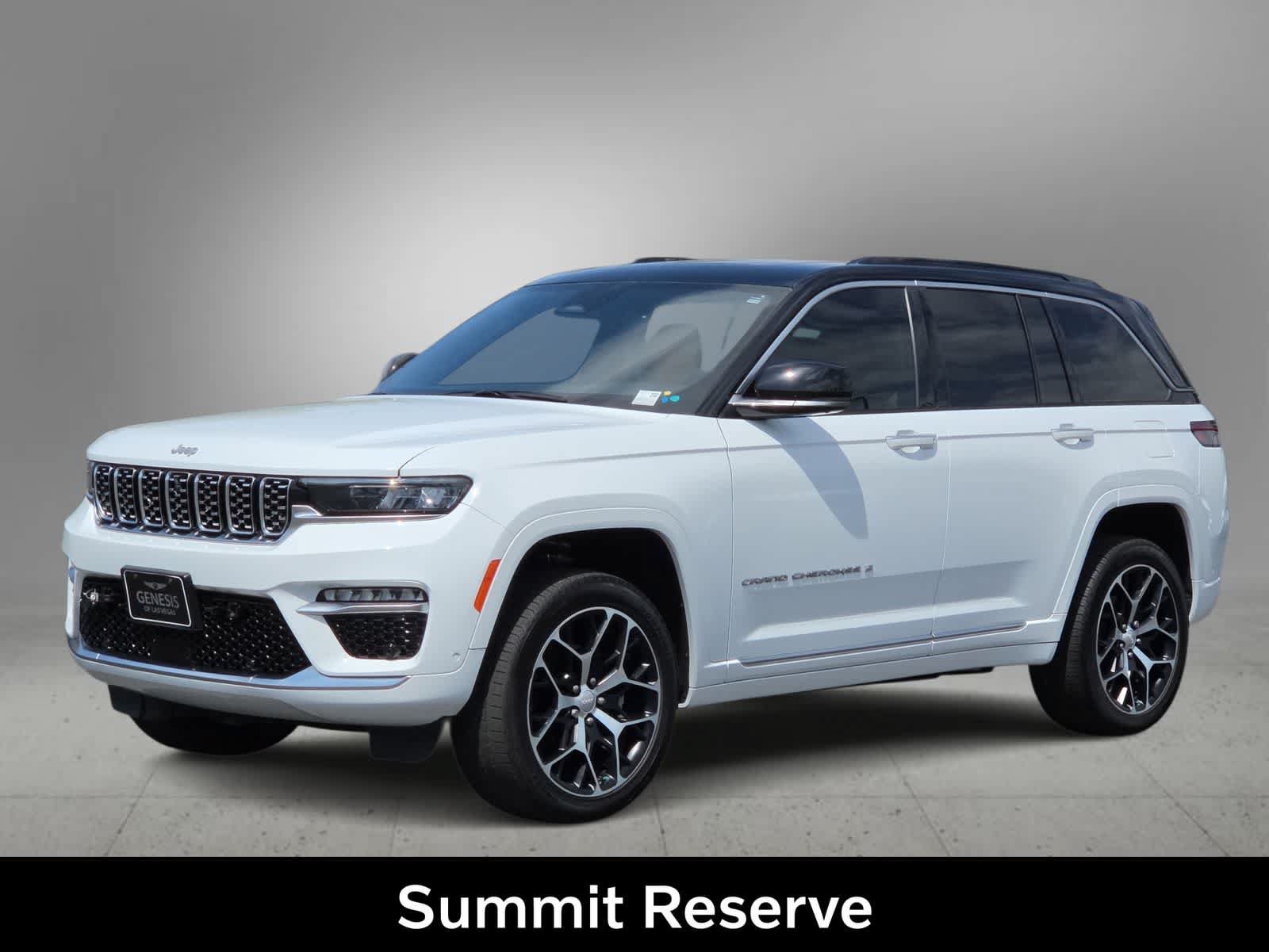 Used 2024 Jeep Grand Cherokee Summit AWD/4WD image 4
