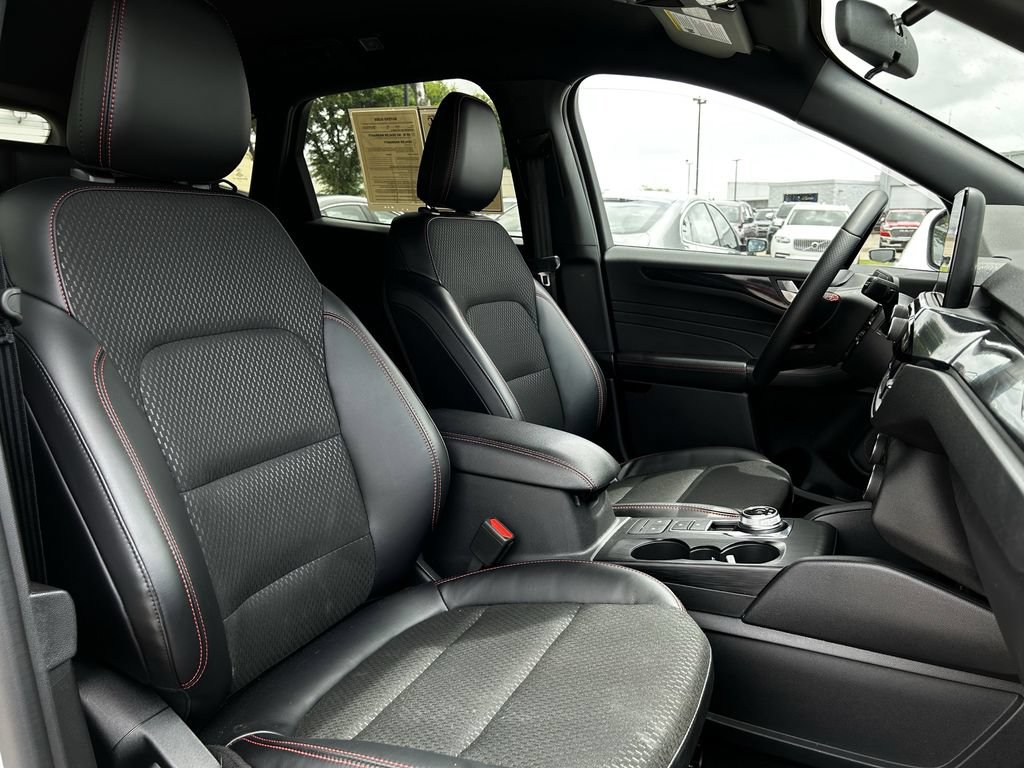 Used 2026 Ford Escape ST-Line AWD/4WD image 28