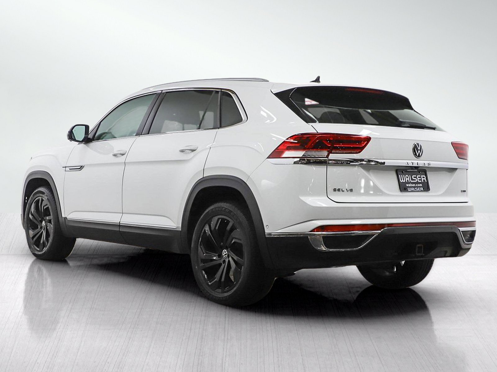 Used 2021 Volkswagen Atlas Cross Sport SEL Premium AWD/4WD image 4