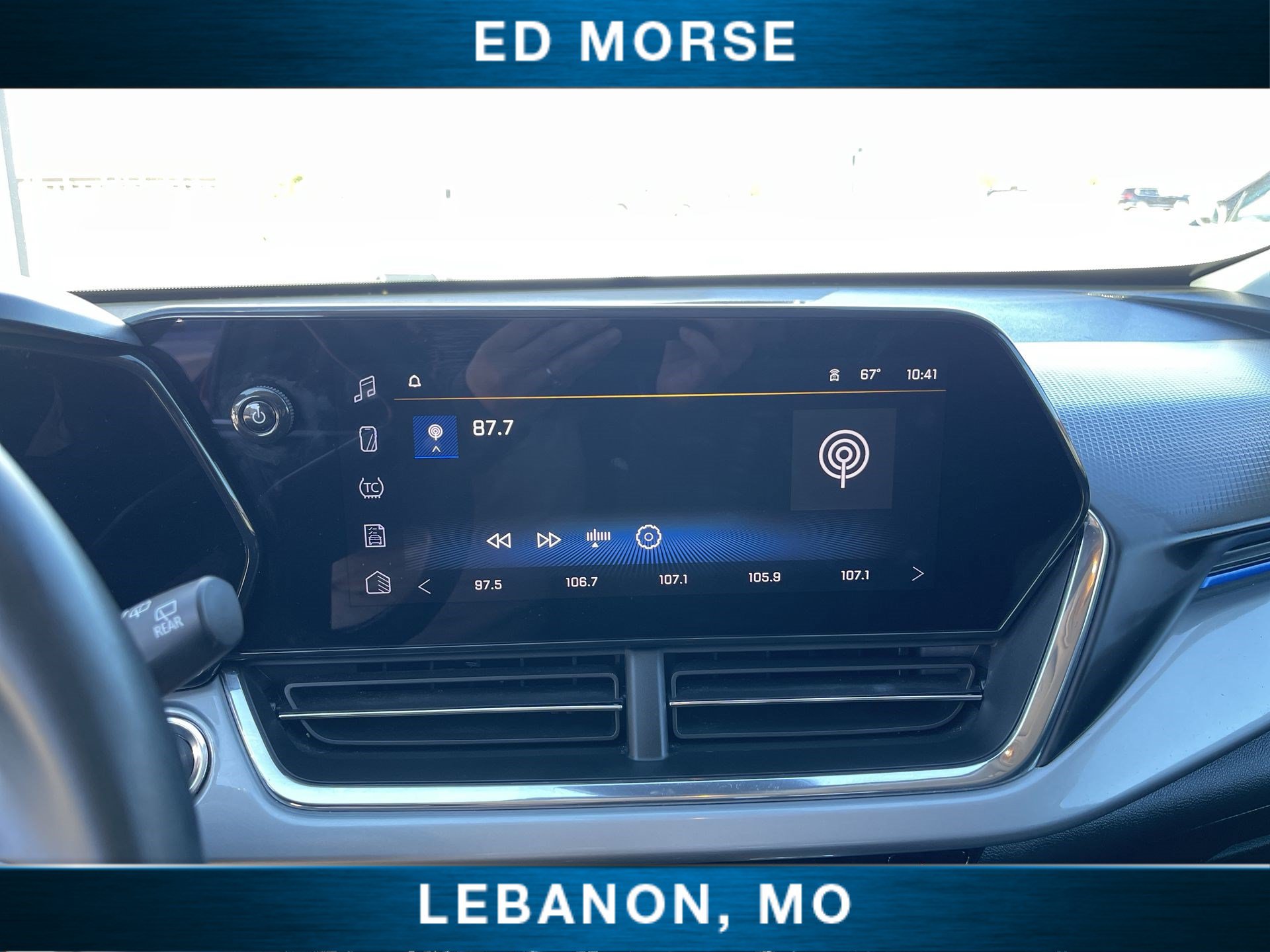 Certified 2025 Chevrolet Trax LT w/ LT Convenience Package FWD image 13