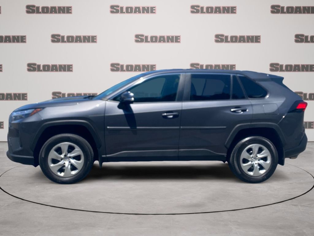 Used 2023 Toyota RAV4 LE AWD/4WD image 2