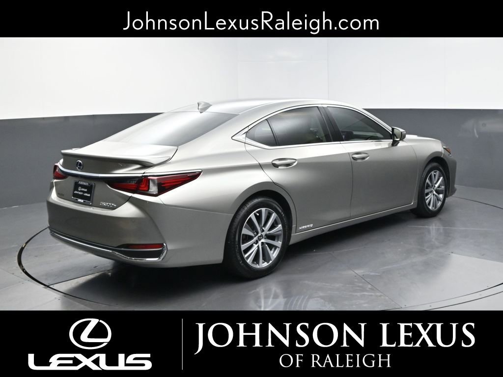 Used 2021 Lexus ES 300h w/ Premium Package FWD image 9
