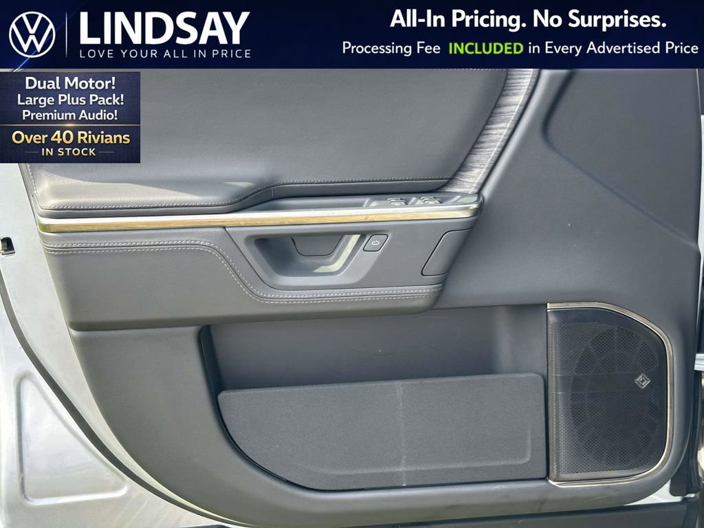 Used 2025 Rivian R1S Adventure AWD/4WD image 9