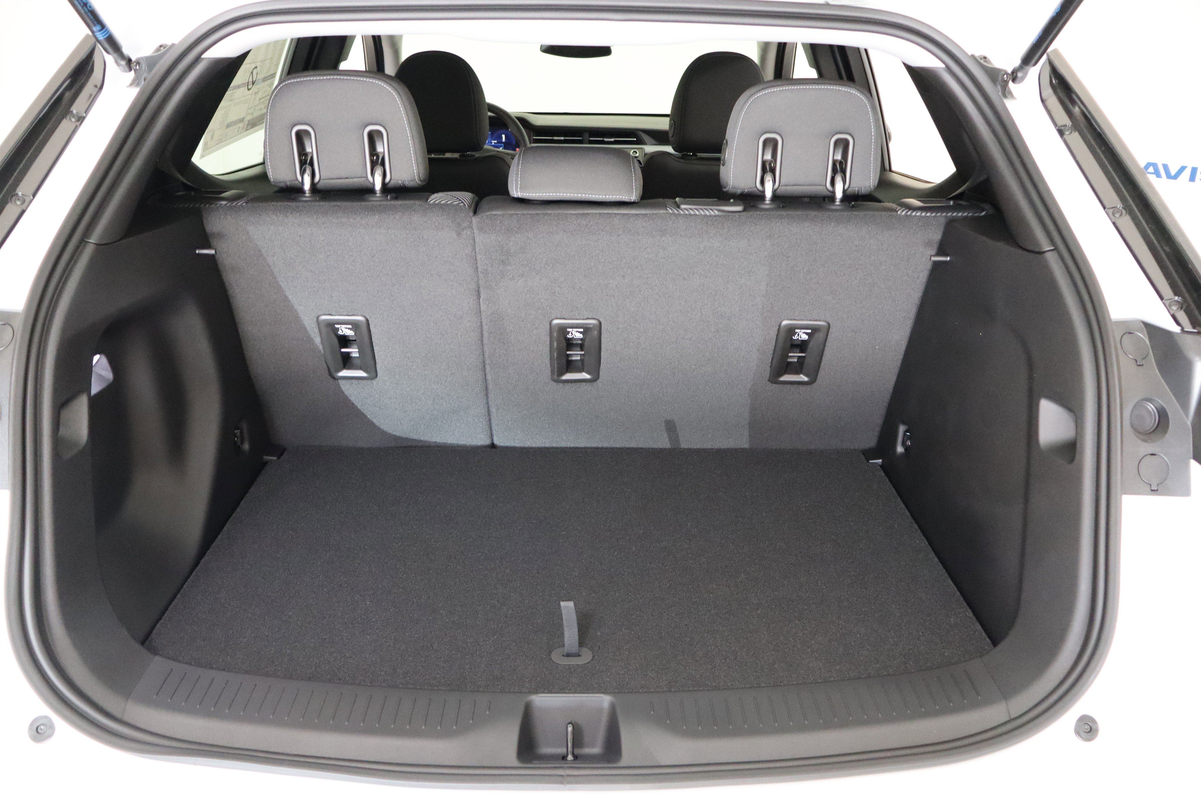 New 2027 Chevrolet Bolt LT w/ Comfort Package image 9