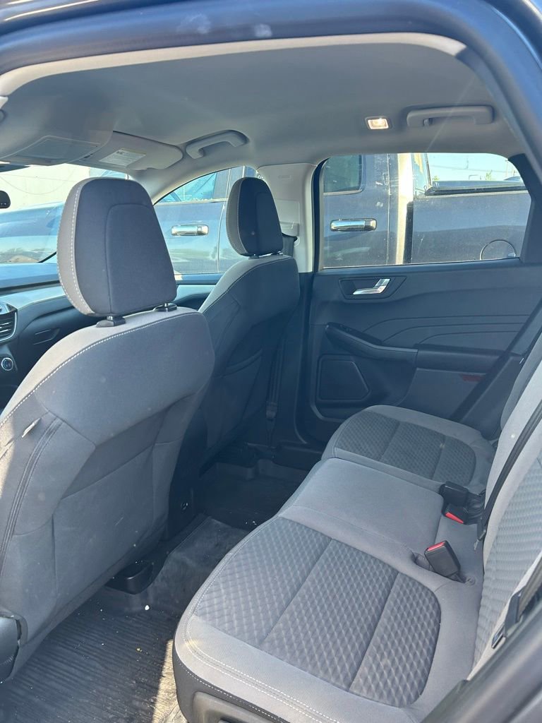 Used 2021 Ford Escape SE image 6