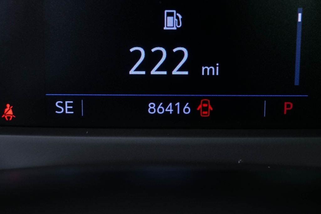 Used 2019 Cadillac XT4 Sport w/ Cold Weather Package FWD image 13