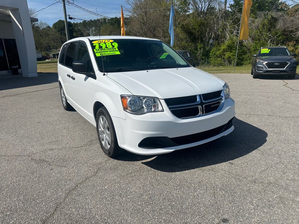 Used 2019 Dodge Grand Caravan SE w/ UConnect Hands-Free Group image 7