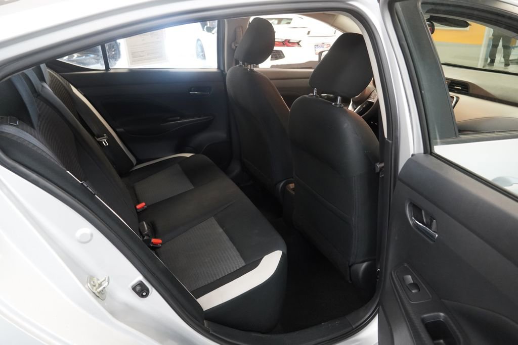 Used 2021 Nissan Versa SV image 21