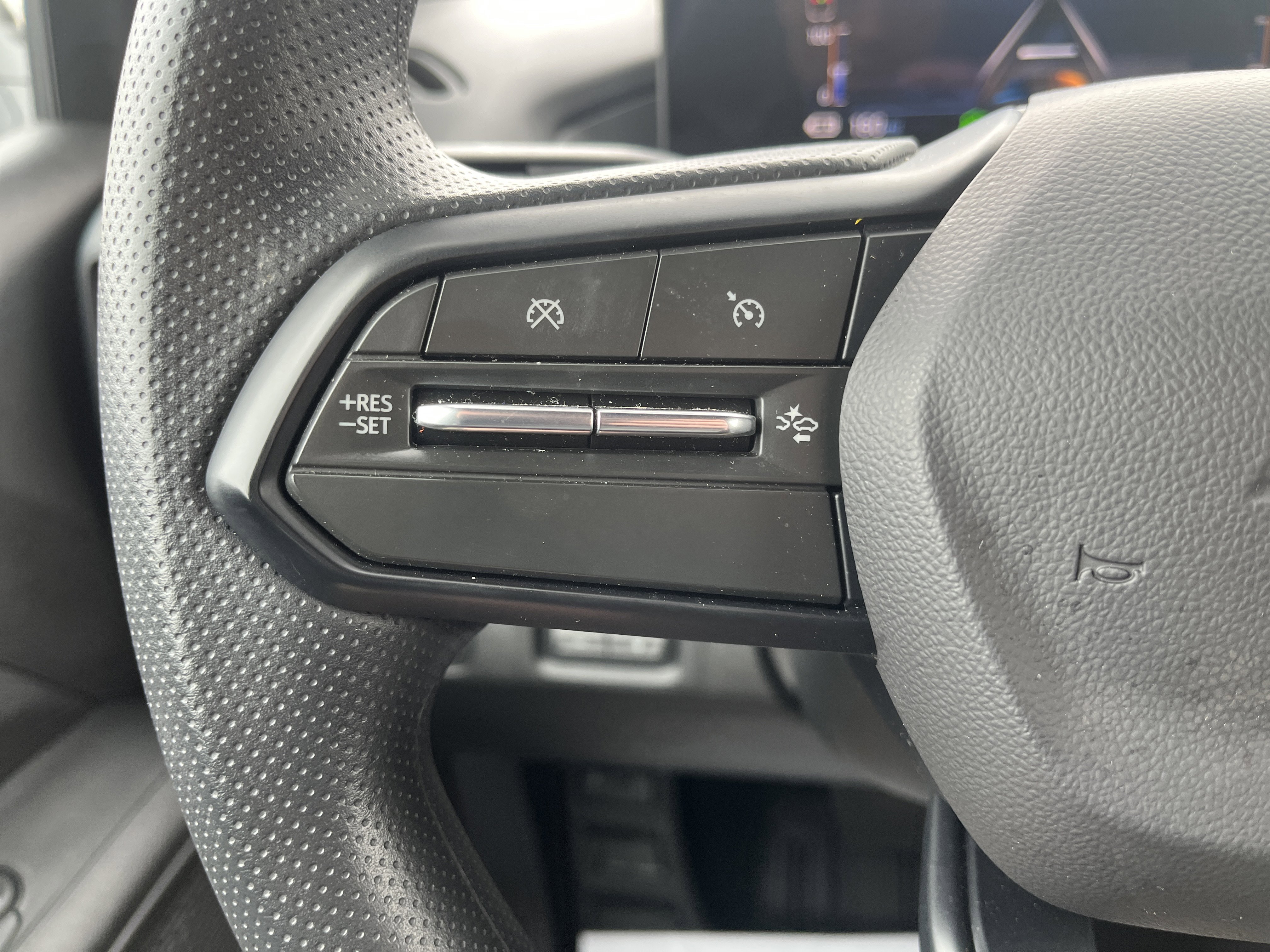 Used 2025 Chevrolet Silverado EV W/T image 20