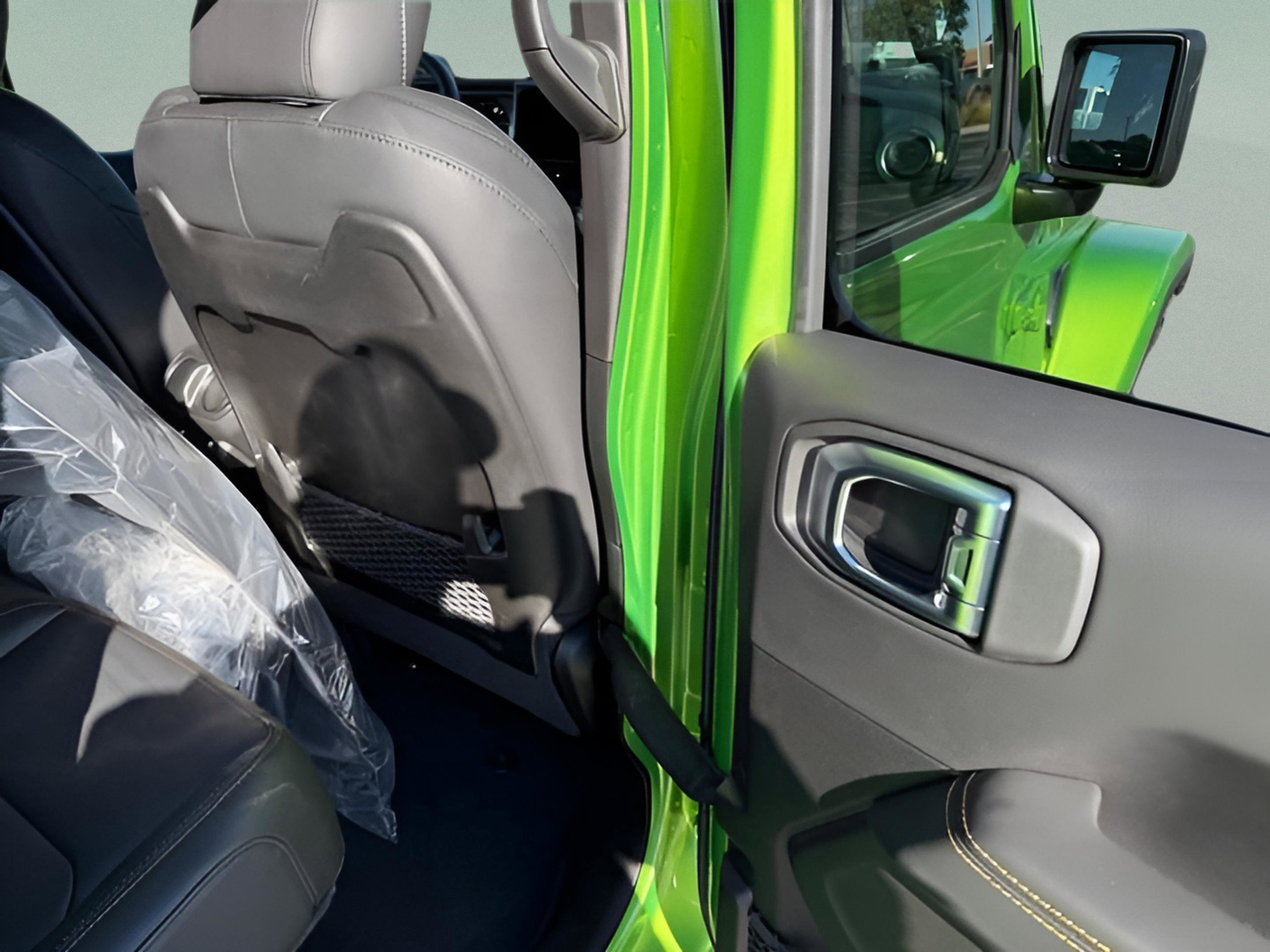 New 2025 Jeep Gladiator Sport image 11