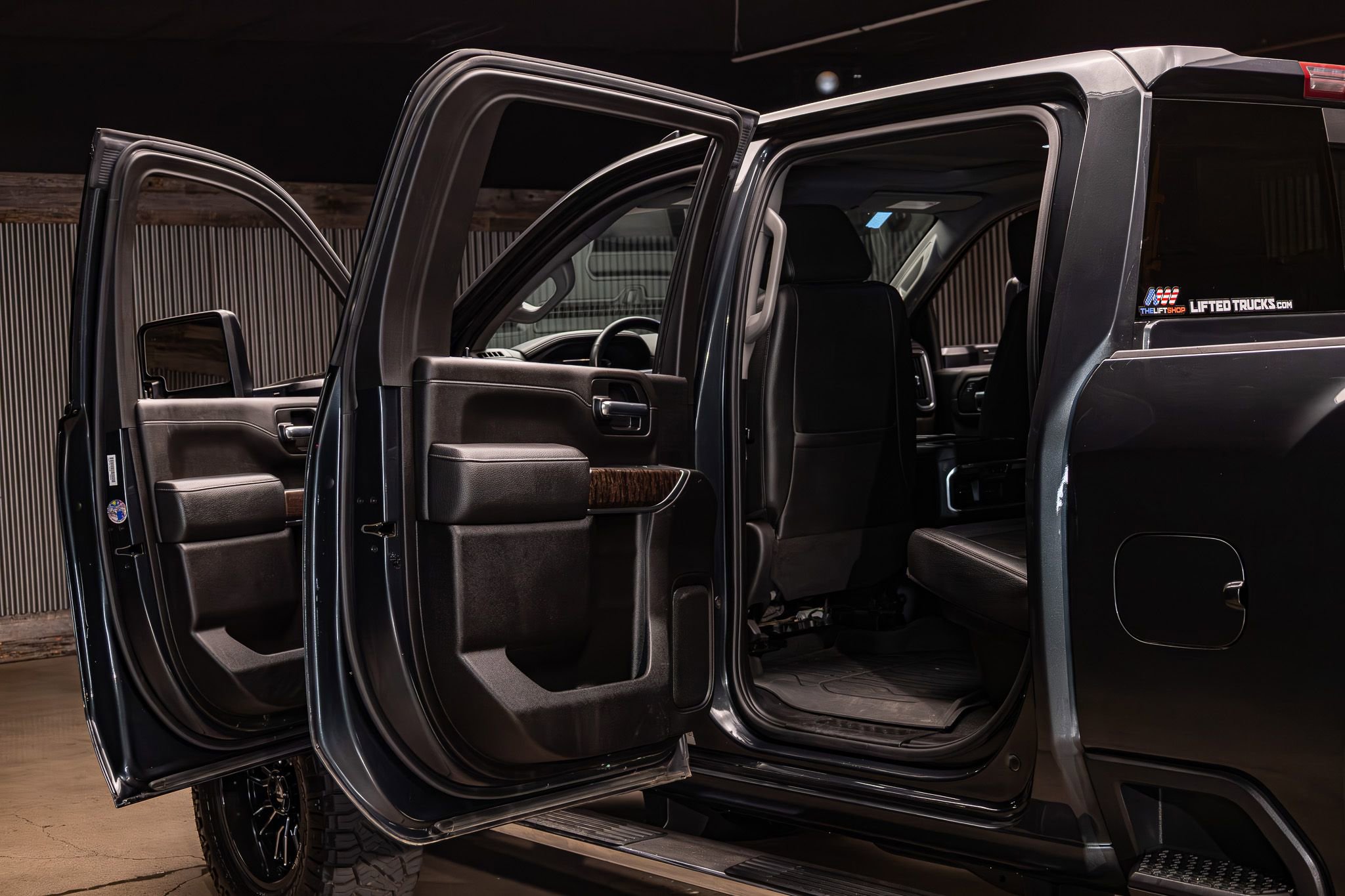 Used 2023 GMC Sierra 2500 Denali image 32