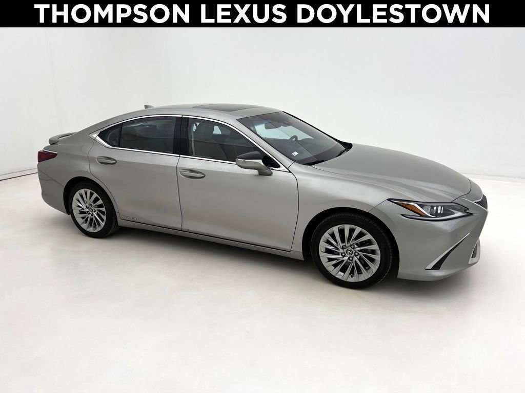 Used 2021 Lexus ES 300h w/ Accessory Package 2 image 1