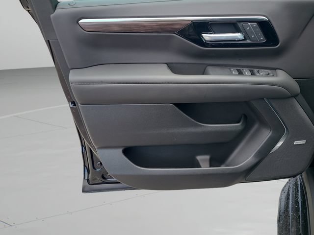 New 2026 Chevrolet Suburban LT w/ Comfort Package RWD image 19