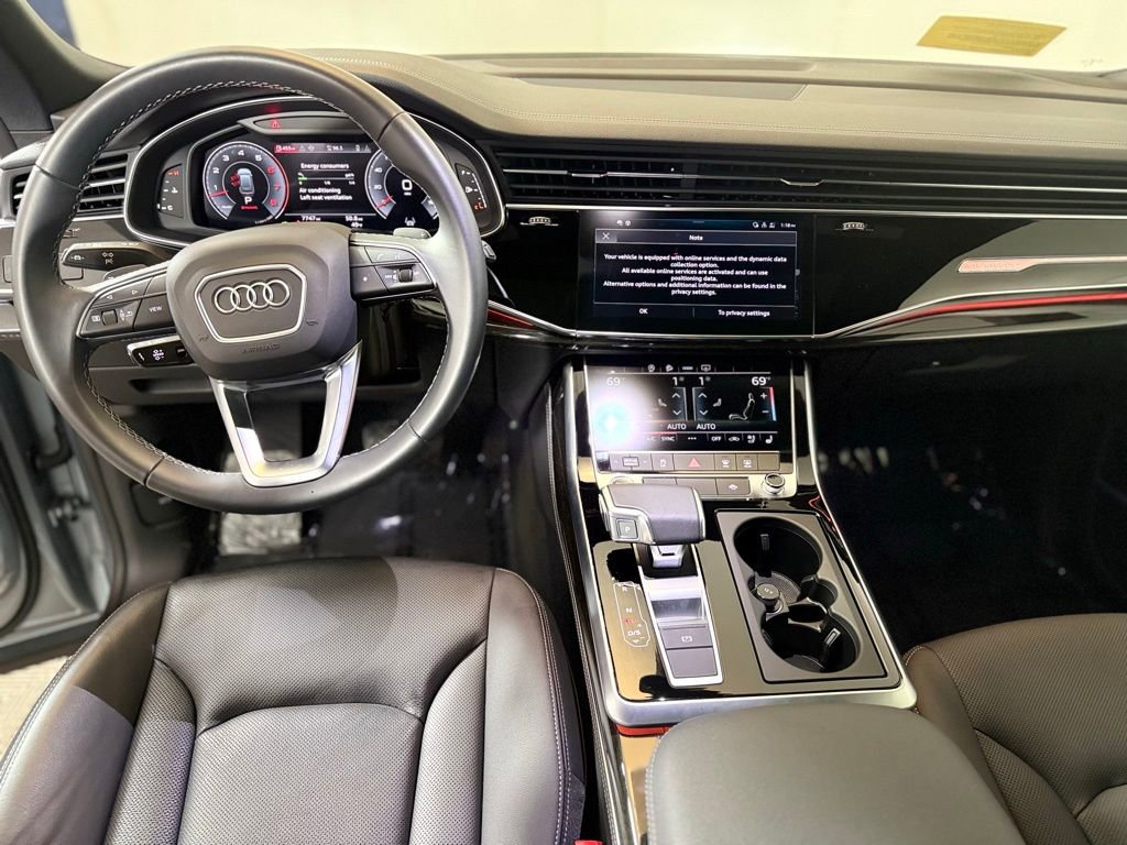 Used 2025 Audi Q8 Premium Plus image 11
