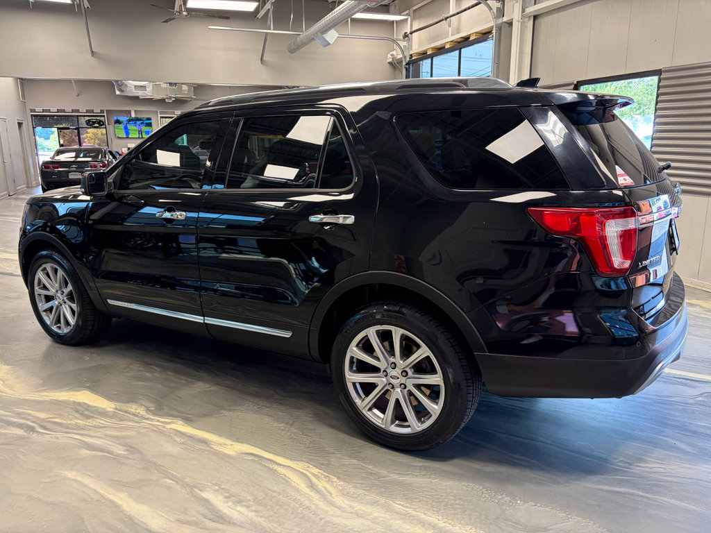 Used 2017 Ford Explorer Limited AWD/4WD image 37