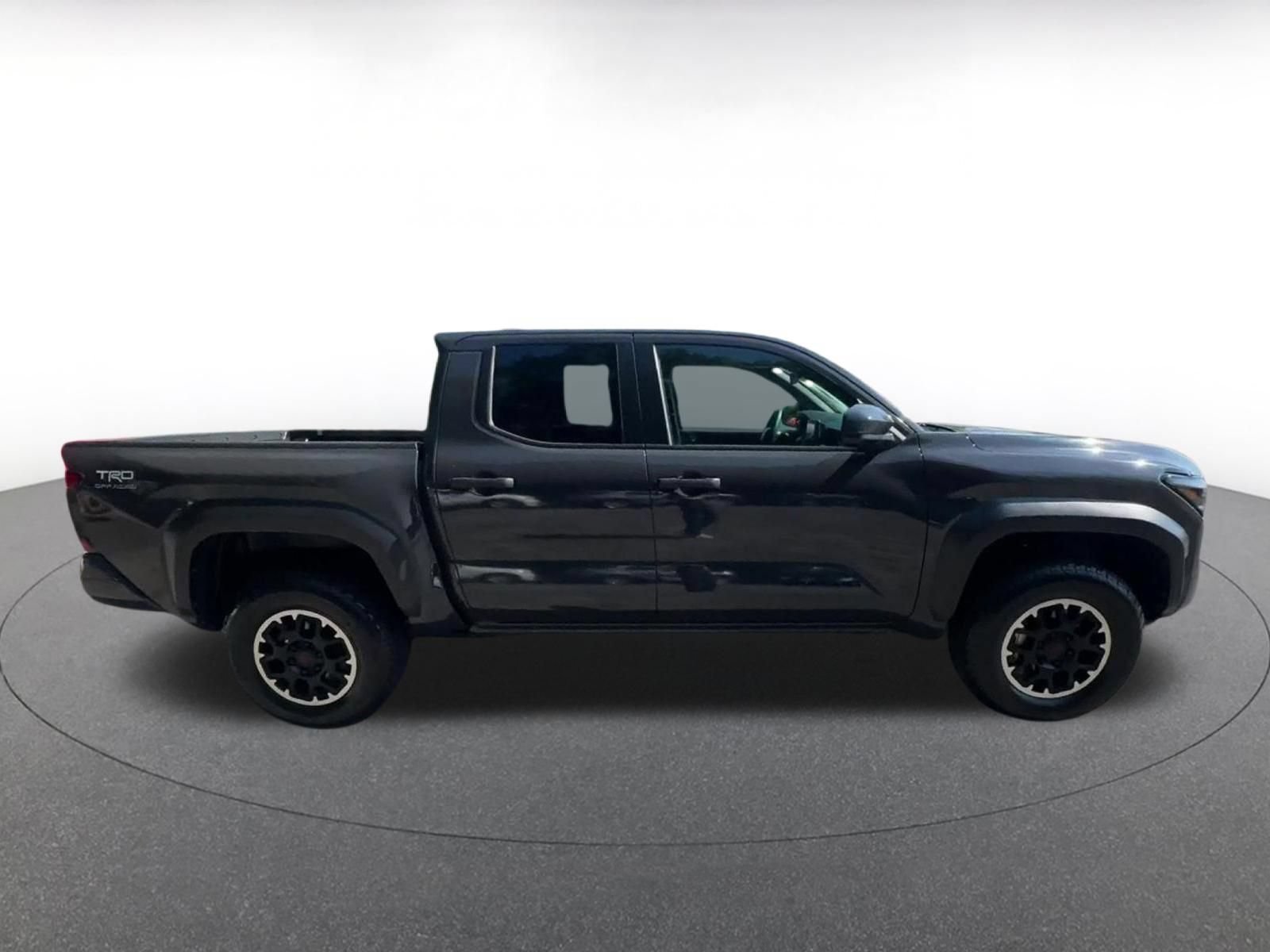 Used 2024 Toyota Tacoma TRD Off-Road AWD/4WD image 16