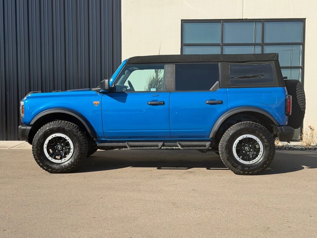 Used 2023 Ford Bronco Badlands w/ Sasquatch Package image 2