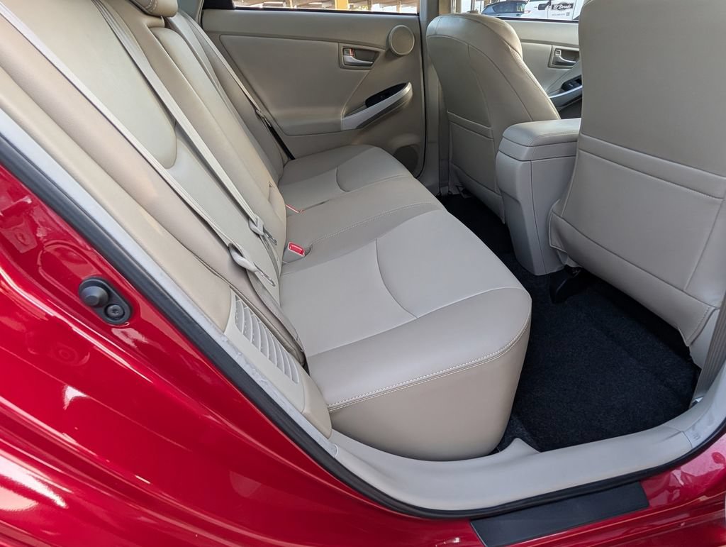 Used 2015 Toyota Prius Four FWD image 21