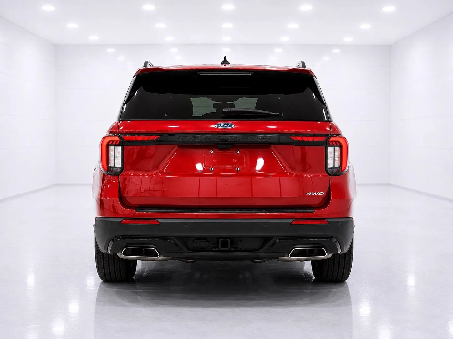 Used 2025 Ford Explorer ST-Line w/ ST-Line Street Pack AWD/4WD image 4