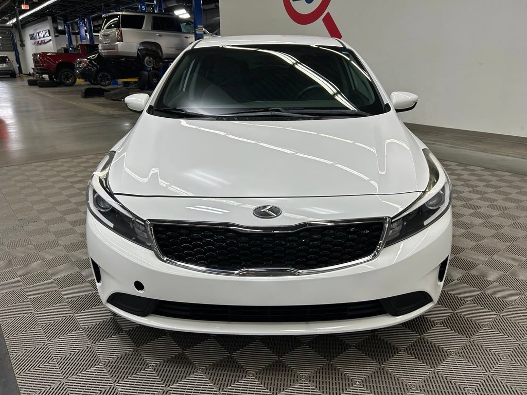 Used 2017 Kia Forte LX FWD image 3
