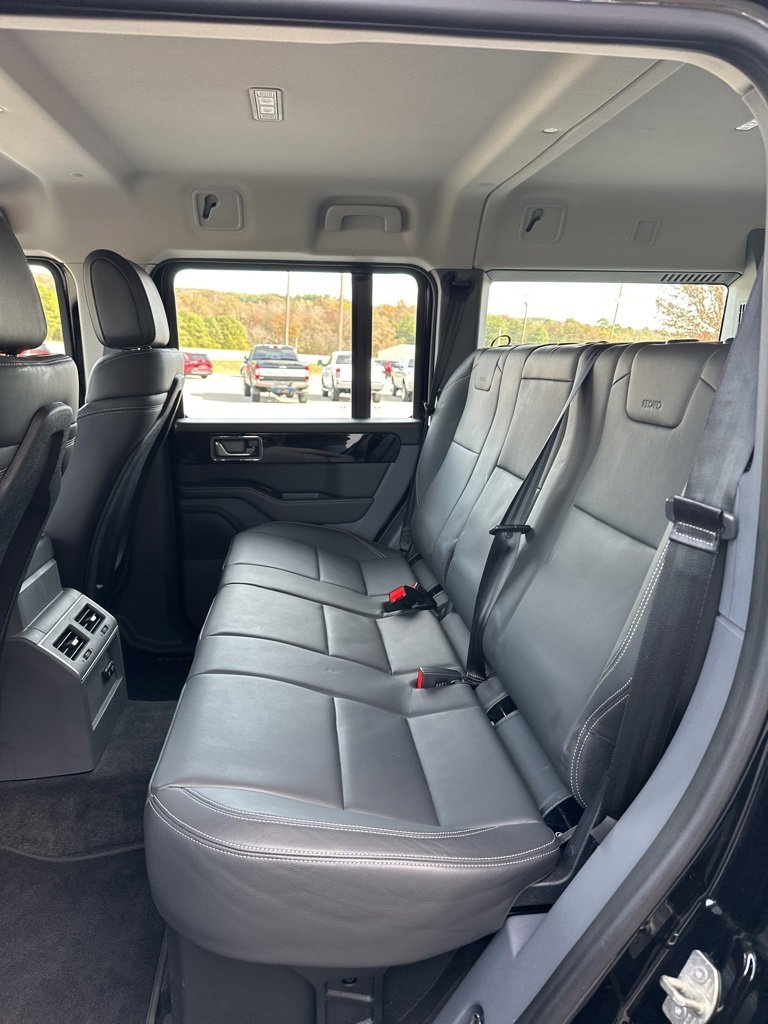 Used 2024 INEOS Grenadier Fieldmaster Edition image 12