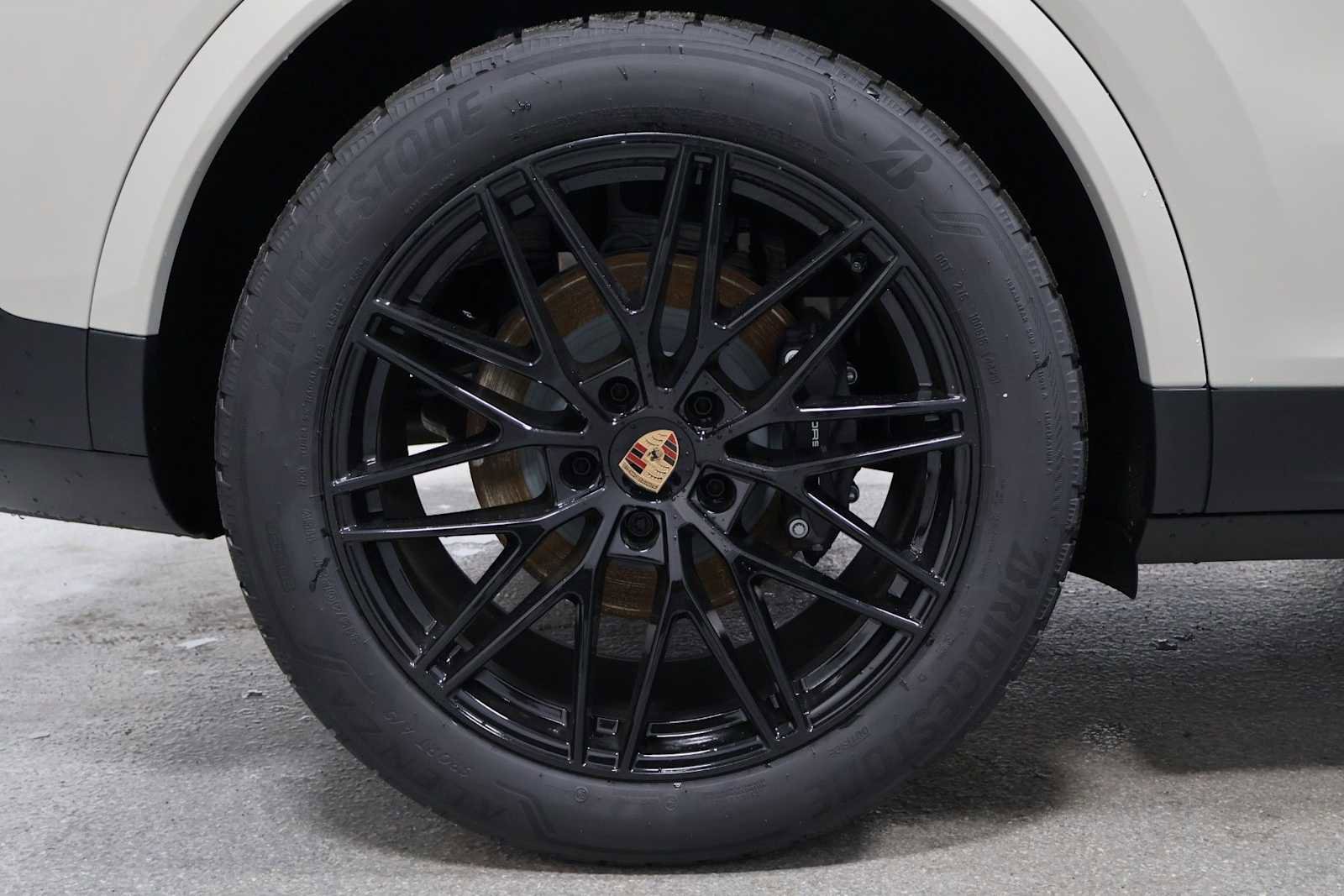 New 2026 Porsche Cayenne Coupe AWD/4WD image 37
