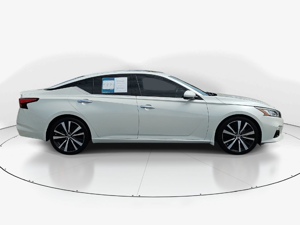 Used 2019 Nissan Altima 2.5 Platinum FWD image 5