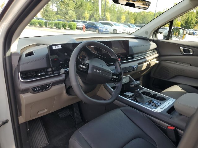 New 2027 Kia Carnival EX FWD image 24