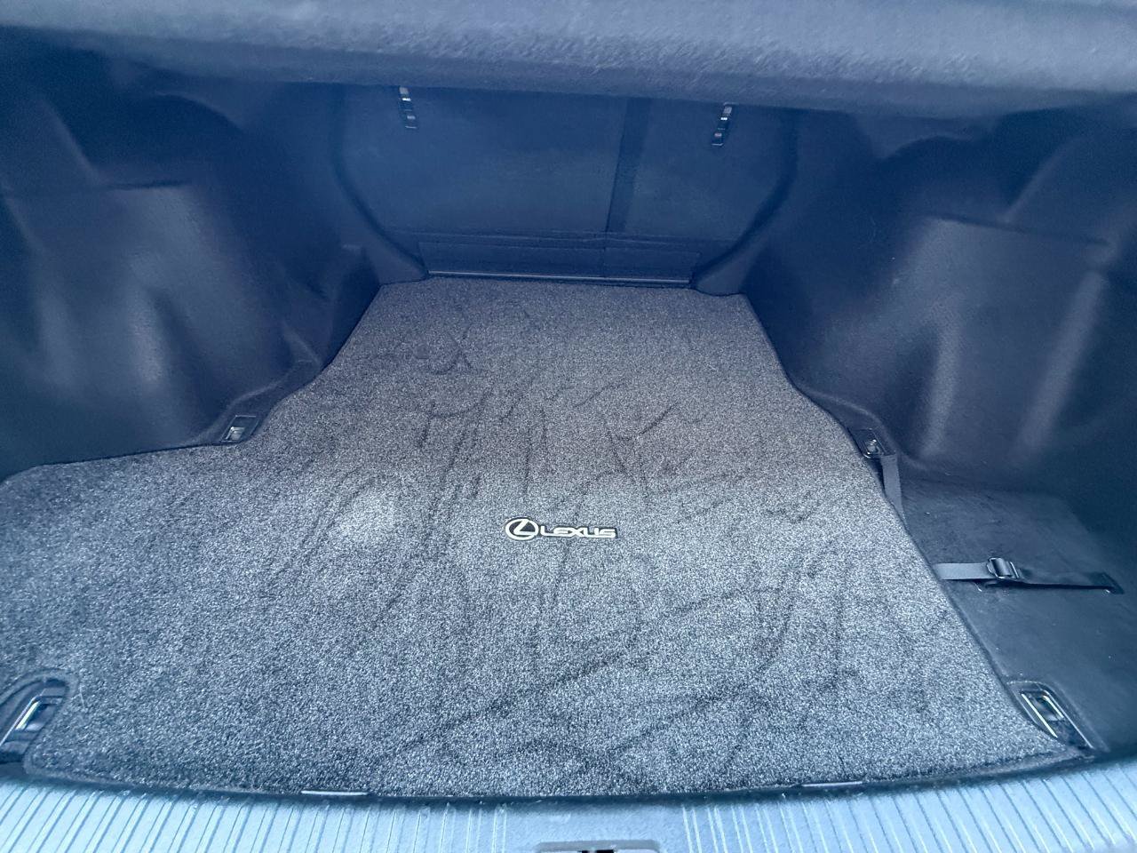 Used 2019 Lexus IS 300 F Sport AWD/4WD image 28