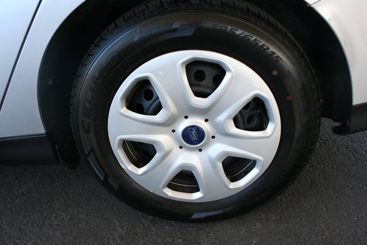 Used 2017 Ford Focus S FWD image 10