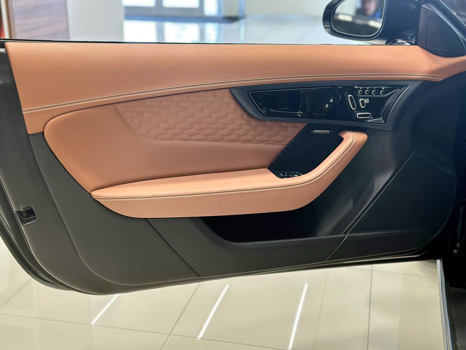 New 2024 Jaguar F-TYPE R image 8