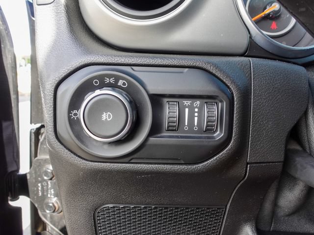 Used 2021 Jeep Wrangler Sport AWD/4WD image 18