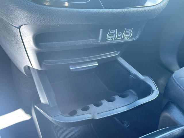 Used 2023 Chrysler Pacifica Touring FWD image 24