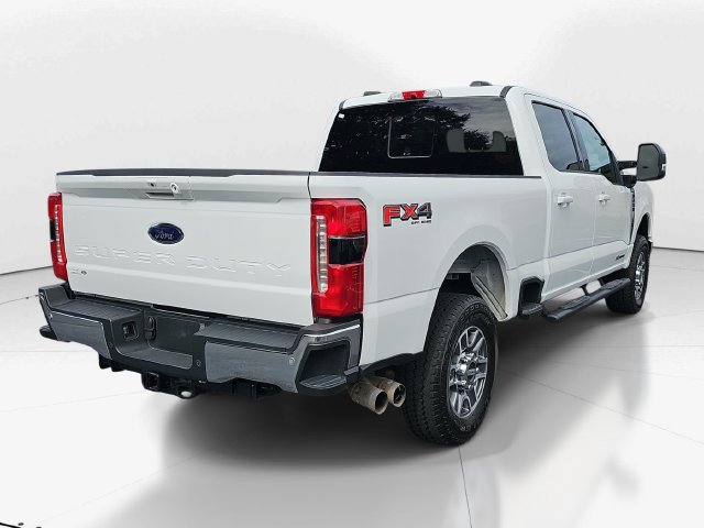 Certified 2024 Ford F250 Lariat w/ FX4 Off-Road Package AWD/4WD image 4
