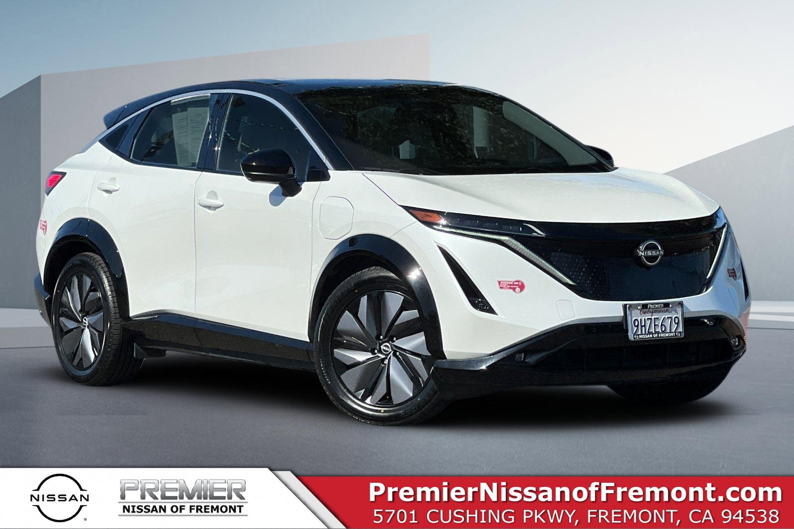 Certified 2023 Nissan Ariya FWD image 1