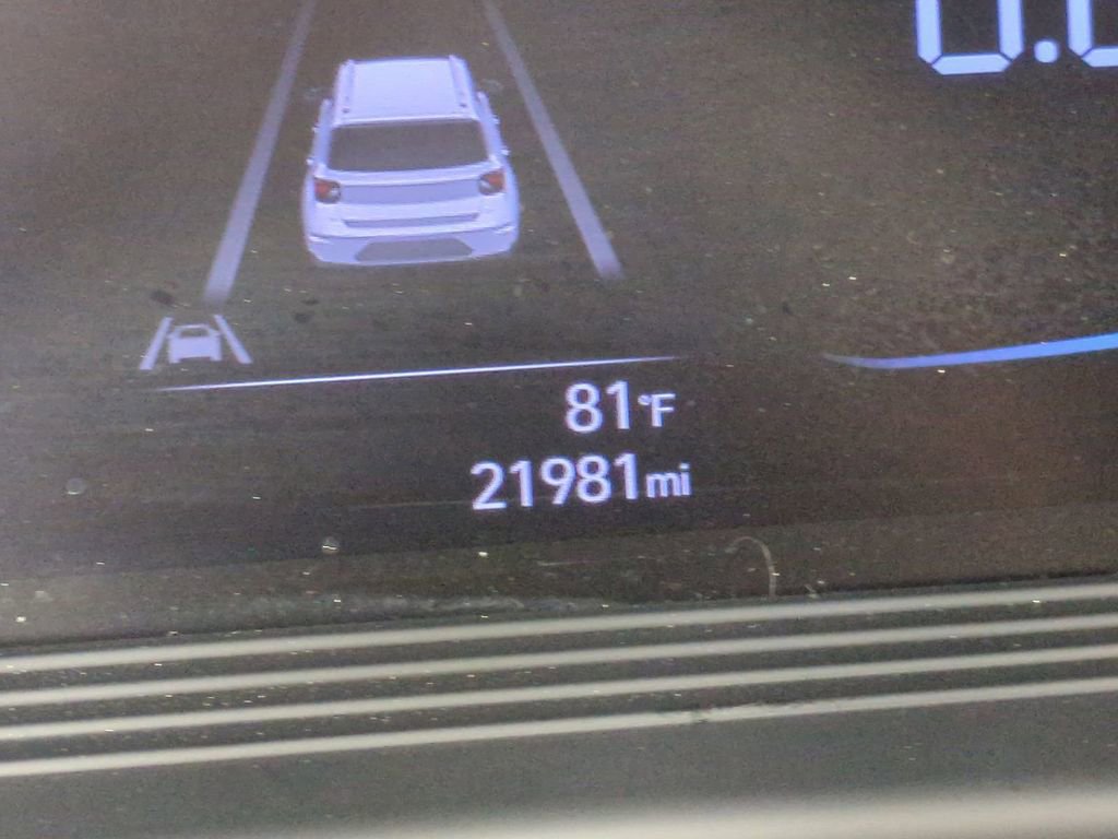 Certified 2023 Hyundai Venue SEL w/ Cargo Package image 34