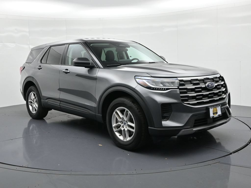 New 2026 Ford Explorer Active AWD/4WD image 4