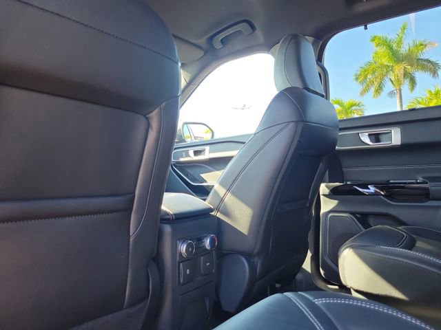 Used 2022 Ford Explorer ST image 12