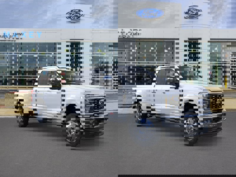 New 2026 Ford F450 Lariat w/ Lariat Ultimate Package image 7